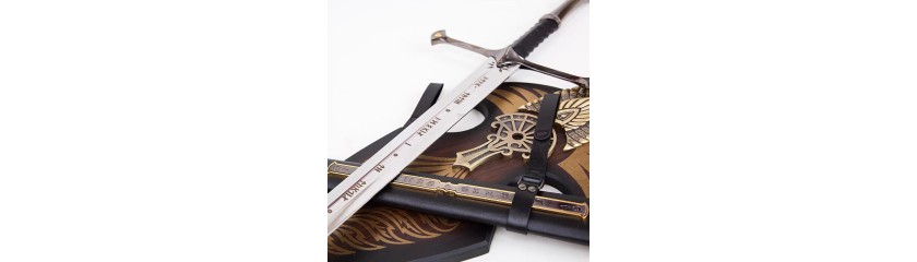 《The Fascinating World of Lord of the Rings Swords》